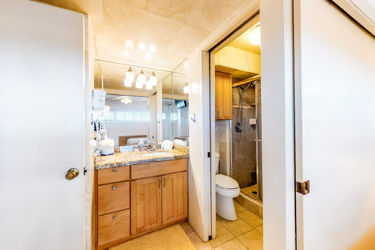 Bathroom 3, Sugar Beach Resort, Maui