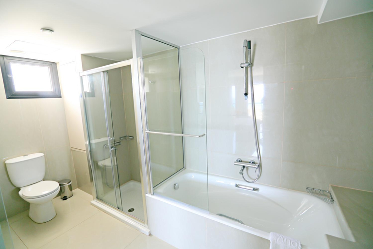Bathroom 5, Anastasia Beach Hotel