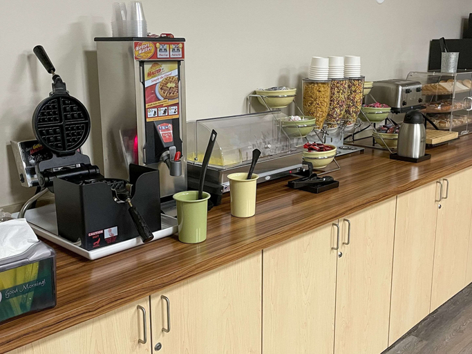 Food & Drinks 5, Quality Inn & Conference Centre Downtown, Greater Sudbury
