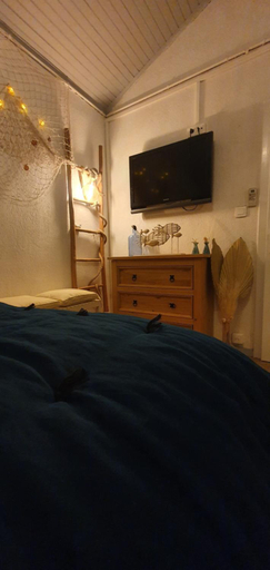 Bedroom 2, Mon coin de Provence petit-dejeuner offert, Bouches-du-Rhône
