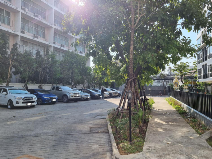 Public Area 2, The Key Point Hotel, Din Dang