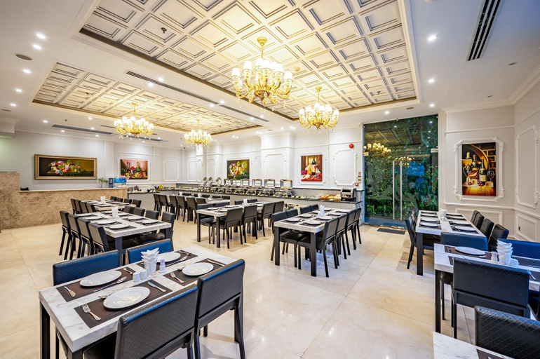 Food & Drinks 5, Acnos Grand Hotel, District 3
