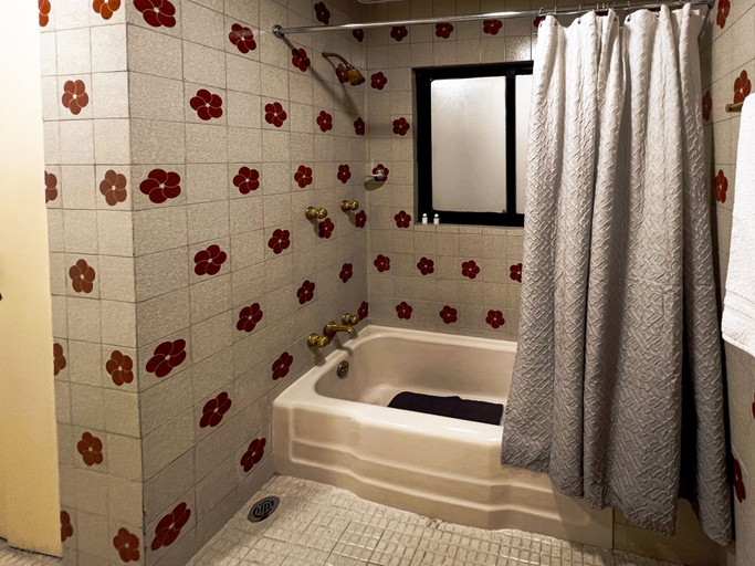 Bathroom 4, Discover Condesa, Mexico City