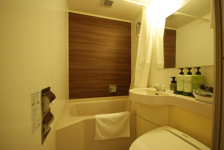 Bathroom 2, Sun Hotel Kokubu Kagoshima, Kirishima