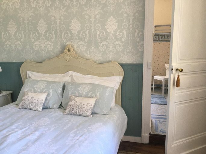 Others 5, Manoir de L'Epine, Charente