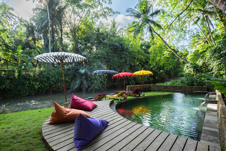 Swimming Pool 12