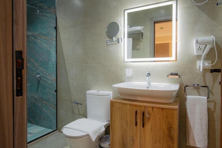 Bathroom 3, Saray Pyramids & Museum View Hotel, Al-Ahram