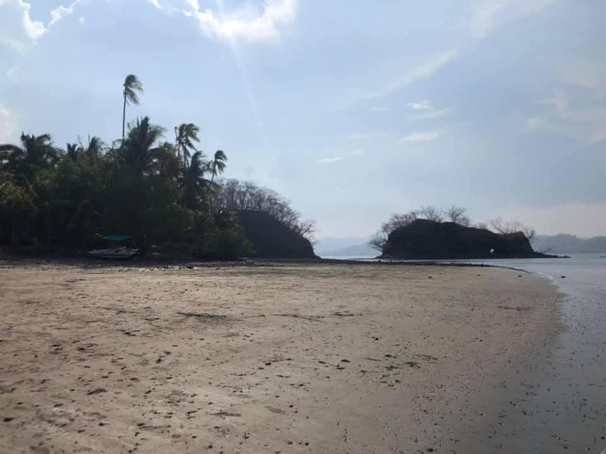 Others 3, Donde Familia Manito, Puntarenas