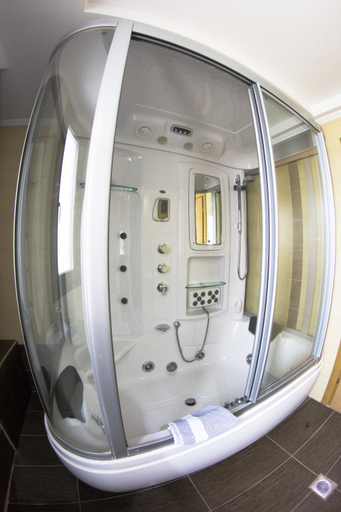 Bathroom 4, Perinthos Hotel, Central Macedonia