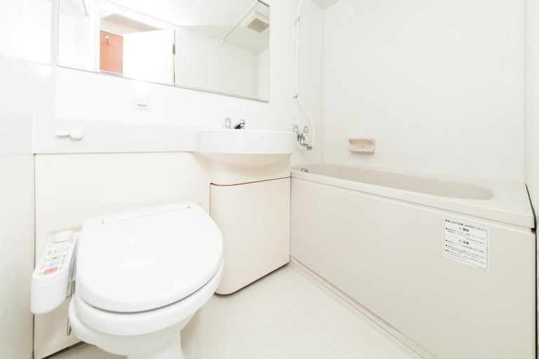 Bathroom 17