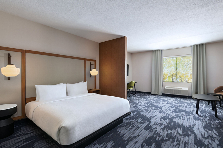 Bedroom 2, Fairfield Inn & Suites Hillsboro, Hill