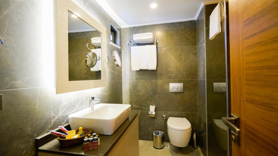 Bathroom 3, Green Beyza Hotel, Antalya