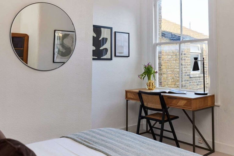 Bedroom 3, The Leyton Midland Crib - Cozy 2bdr Flat With Study Room + Garden, London