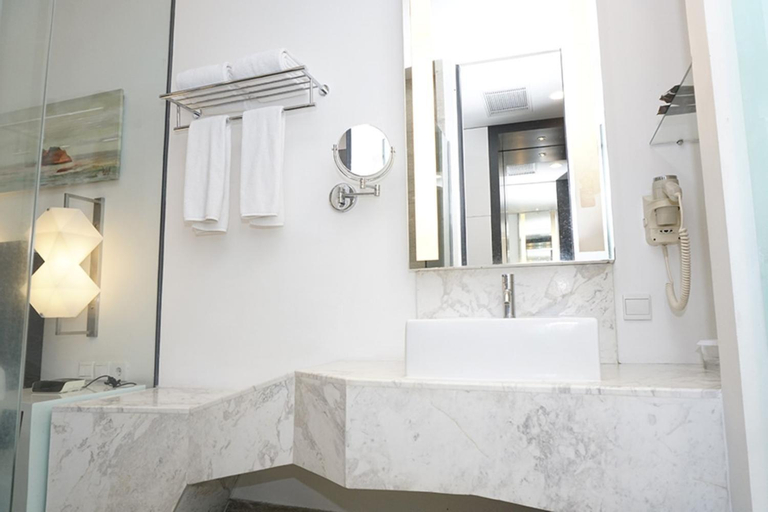 Bathroom 3