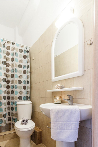 Bathroom 2, Sueno Luxury Apartments, Central Macedonia