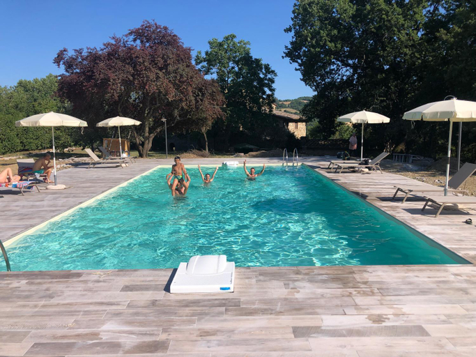 Others 4, Hotel Giogliano, Siena