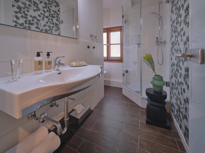 Bathroom 5, Classik Hotel Martinshof, München