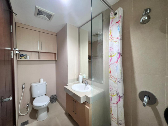 Bathroom 5, U Residence 2 by Ana Room, Tangerang