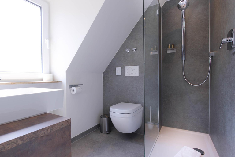 Bathroom 3, City Hotel Wuerzburg, Würzburg