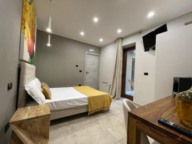 Others 4, Opuntia rooms, Messina