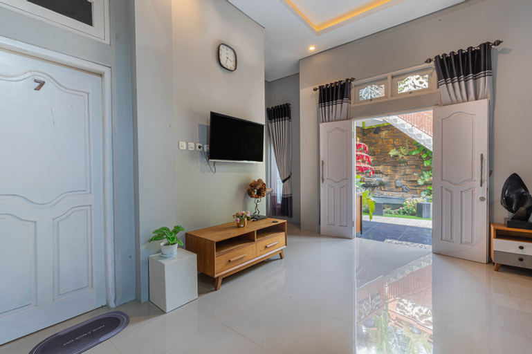 Bedroom 23
