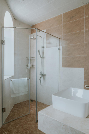 Bathroom 3, Le Cactus Hotel, Hạ Long