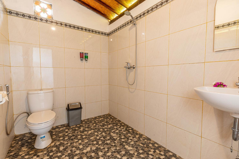 Bathroom 5, Teba Garden View, Klungkung
