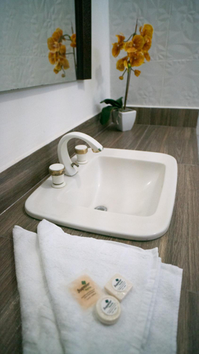 Bathroom 2, Hotel Boutique Casa Umina, Manta