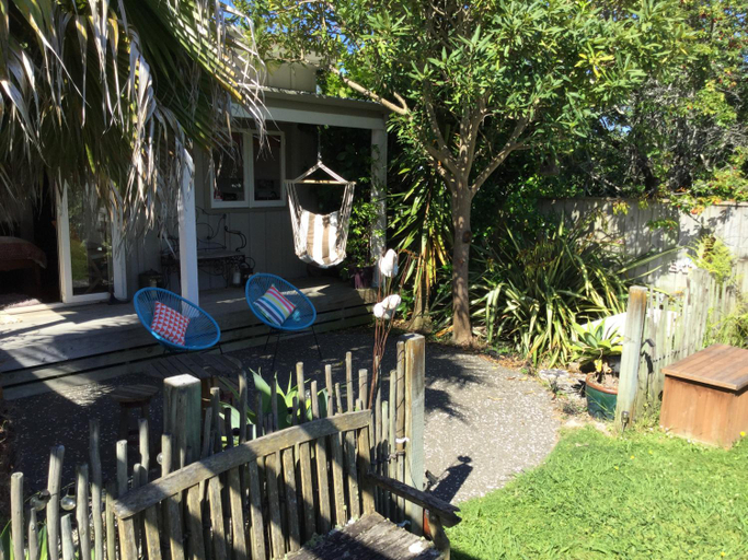 Others 3, Sundari Retreat, Kapiti Coast