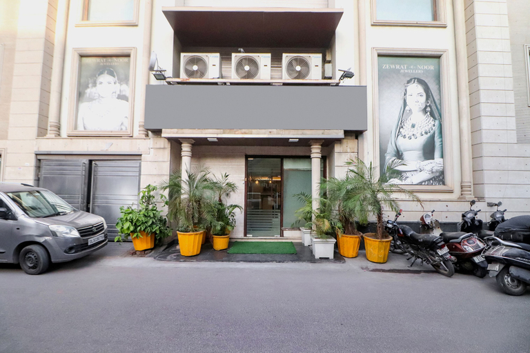 Exterior & Views, Fabhotel Prime Zewarat Inn, Delhi
