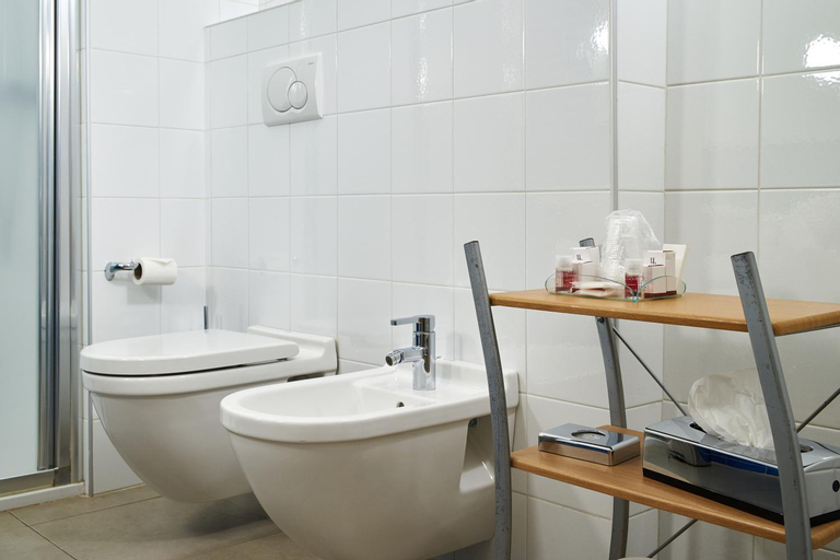 Bathroom 24