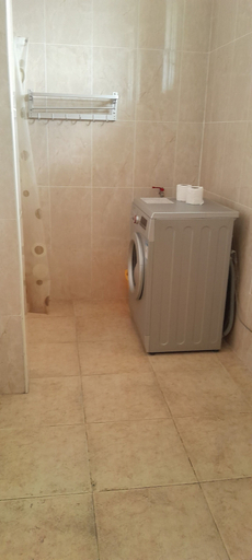 Bathroom 2, sir Edwards inn & apartment, Kinondoni