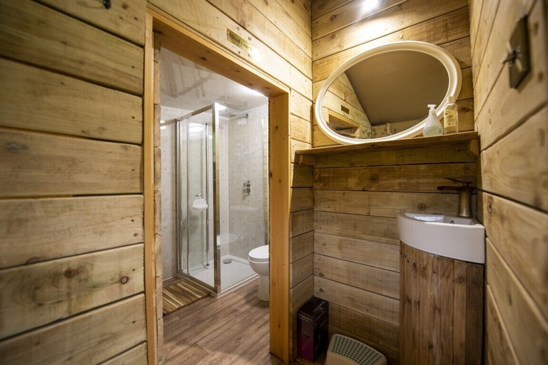 Bathroom, Torre Cider Farm, Somerset