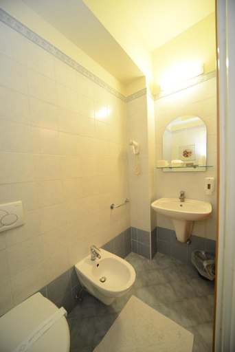 Bathroom 4, Hotel Okinawa, Rimini