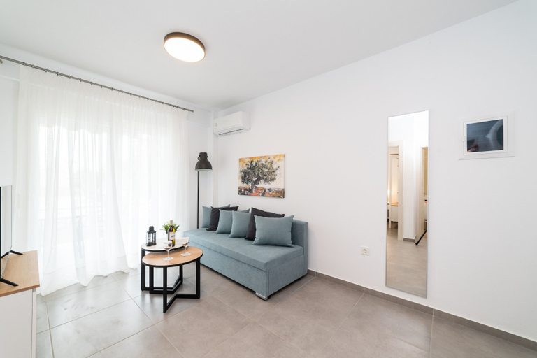 Others 4, Antigone Residential Complex, East Macedonia and Thrace