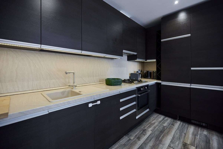 Others 5, The Wembley Hideaway - Bright 2bdr Flat, London