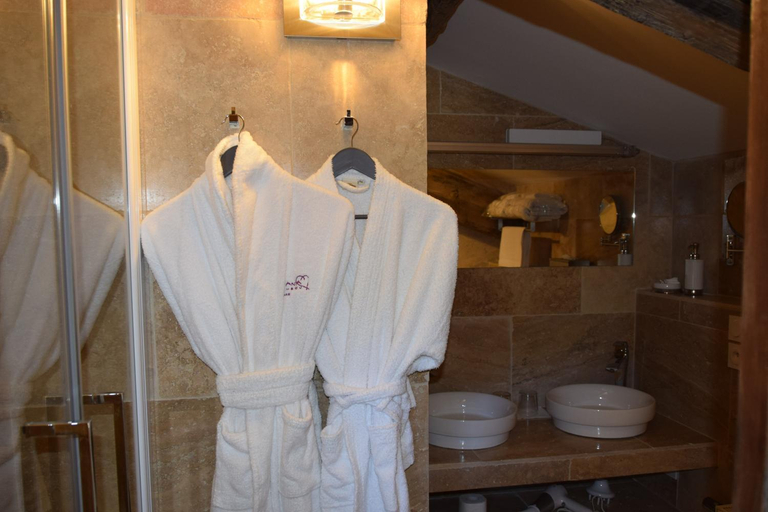 Bathroom 3, Hotel et SPA des sources du gros noyer, Vaucluse