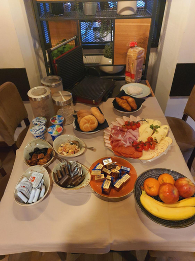 Food & Drinks 5, Rooms Bolero Naklo, Naklo