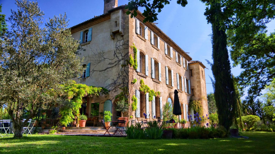 Others 3, La Bastide des Grands Chenes, Bouches-du-Rhône