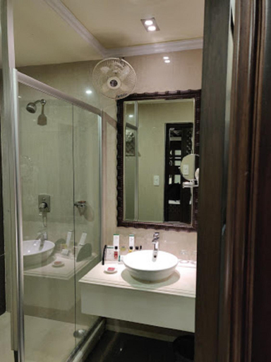 Bathroom 5, MAYFAIR Convention, Khordha