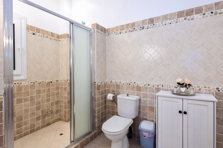 Bathroom 5, Sebastians Family Hotel & Taverna, Ionian Islands