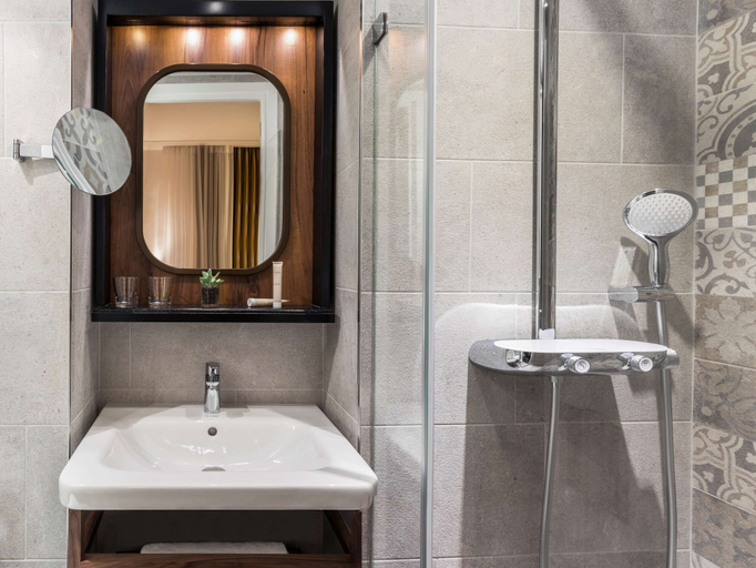 Bathroom 4, Best Western Plus La Demeure, Paris