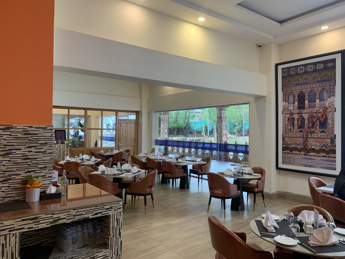 Food & Drinks 4, Thimphu Deluxe, Chang