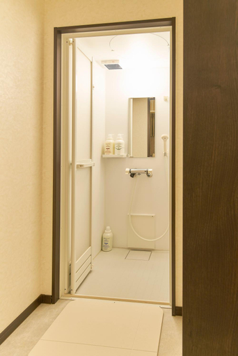 Bathroom 1, RUMa inn Ikebukuro, Toshima