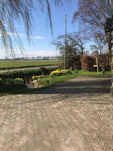 Others 4, B&B de Danser, Cromstrijen