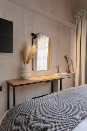 Others 4, Hypnos Cozy Living, Epirus