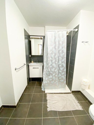 Bathroom 3, City Residence Nice, Alpes-Maritimes