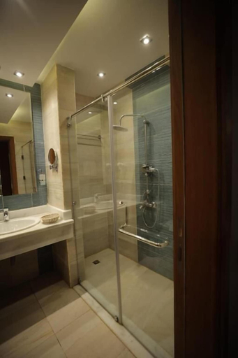 Bathroom, Miral Hotel, 'Ataqah