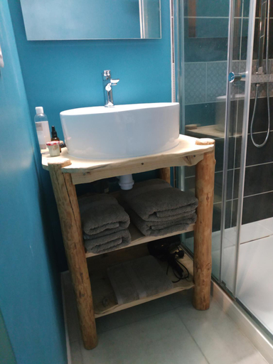 Bathroom 2, Maison d'hotes des Bassins d'Oche, Haute-Savoie