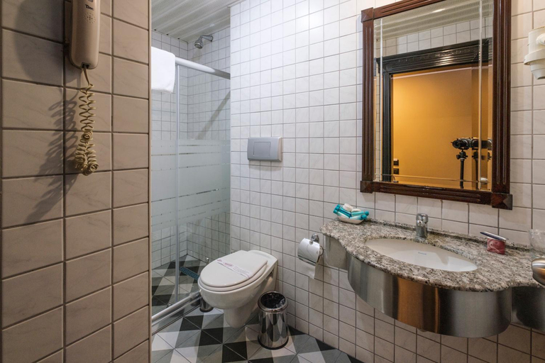 Bathroom 4, Hotel Balikcilar, Selçuklu